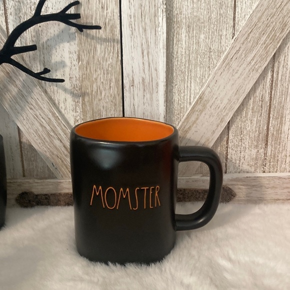 Rae Dunn Momster Mug - Picture 1 of 3